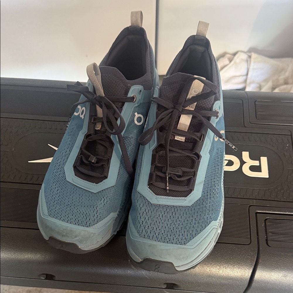 On Running Men's Blue and Black Athletic Shoes
